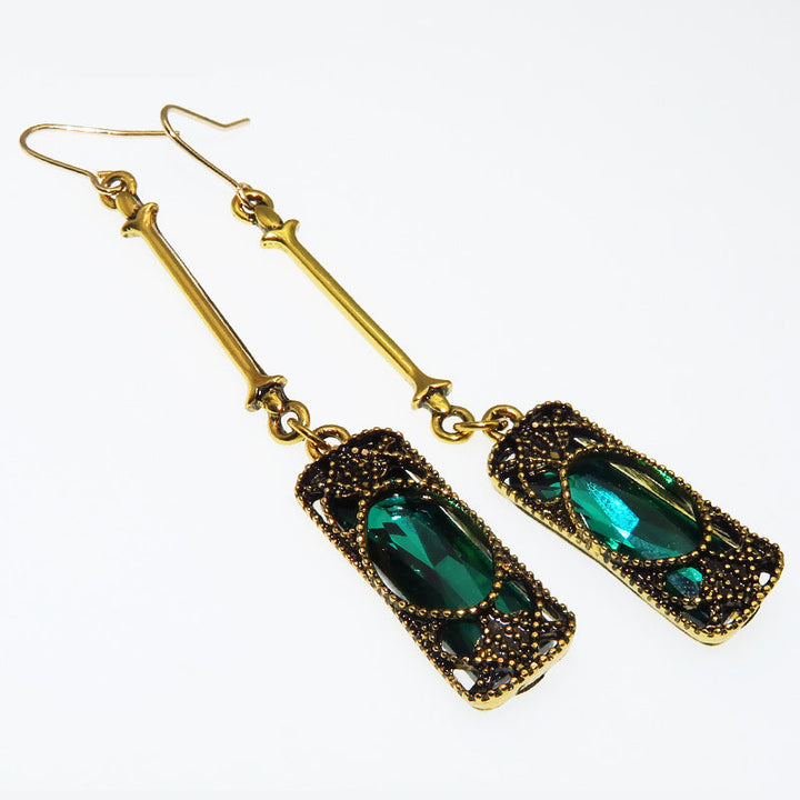 Regal Radiance Dangle Earrings